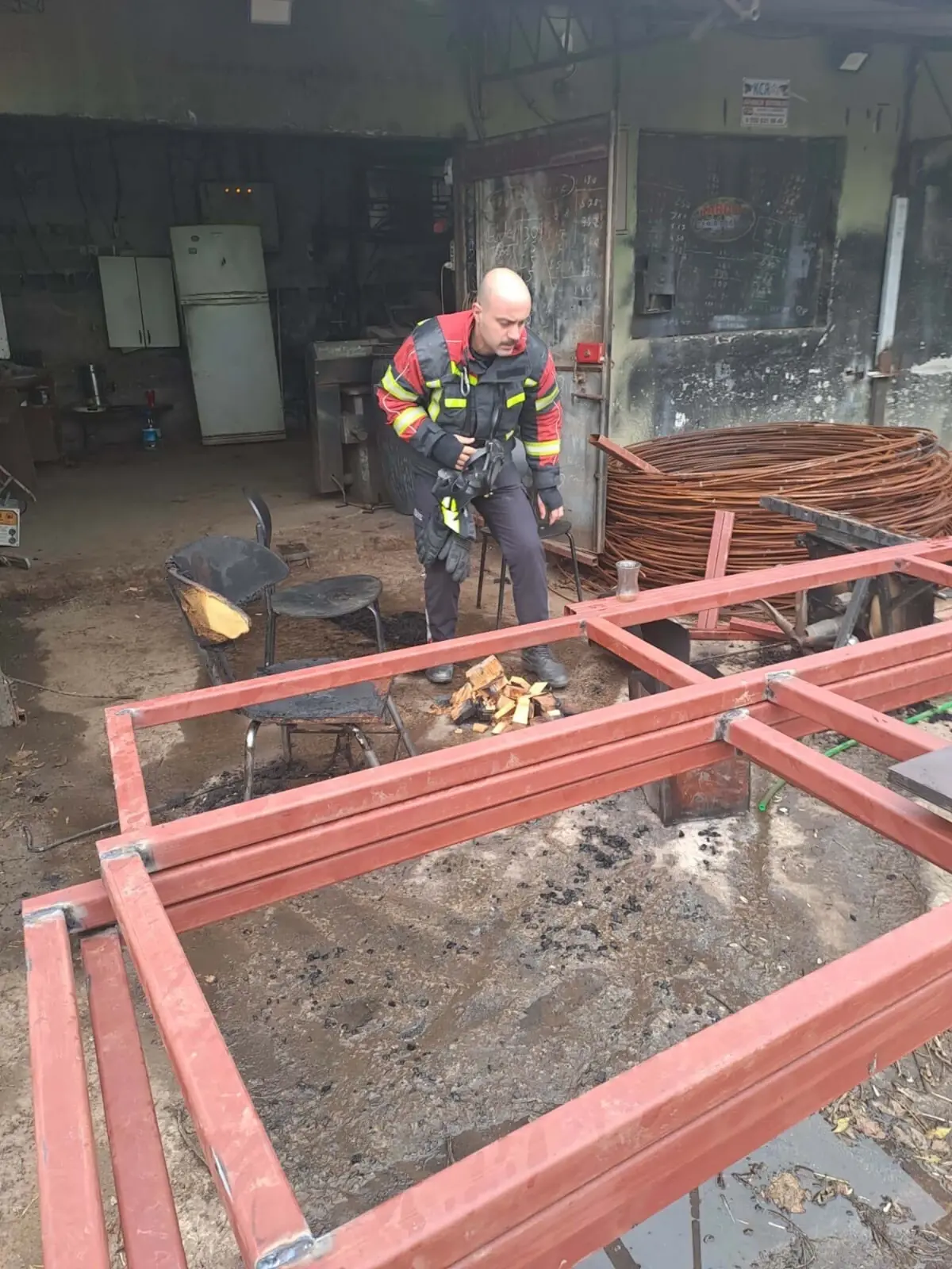 İşçi, Ateşe Tiner Dökerek Yanıp Yaralandı