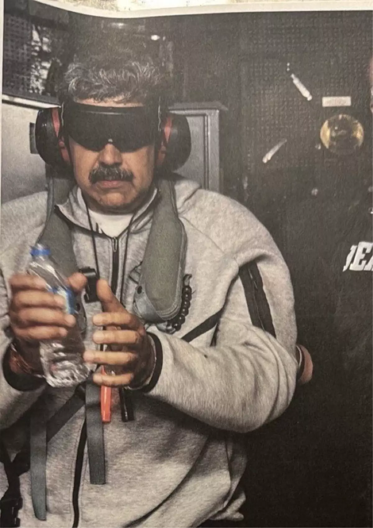 Trump'tan Maduro'ya Keskin Eleştiri: Kelepçeli Fotoğraf Paylaşıldı