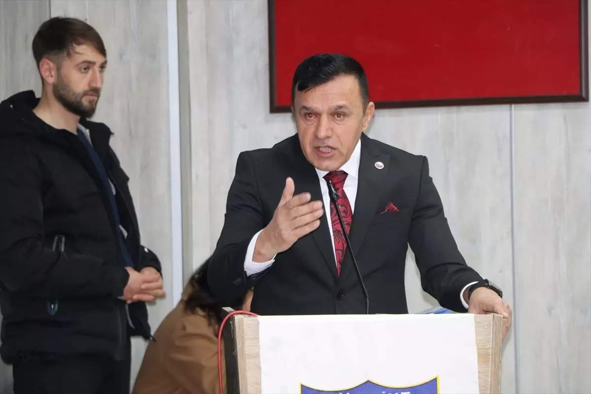 Abdi Arslan, Hakkari Şoförler ve Otomobilciler Odası’nda 213 oyla Başkanlığa Yeniden Seçildi