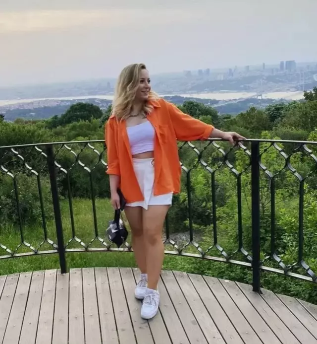 Mustafa’nın 2030 takvim posterleri