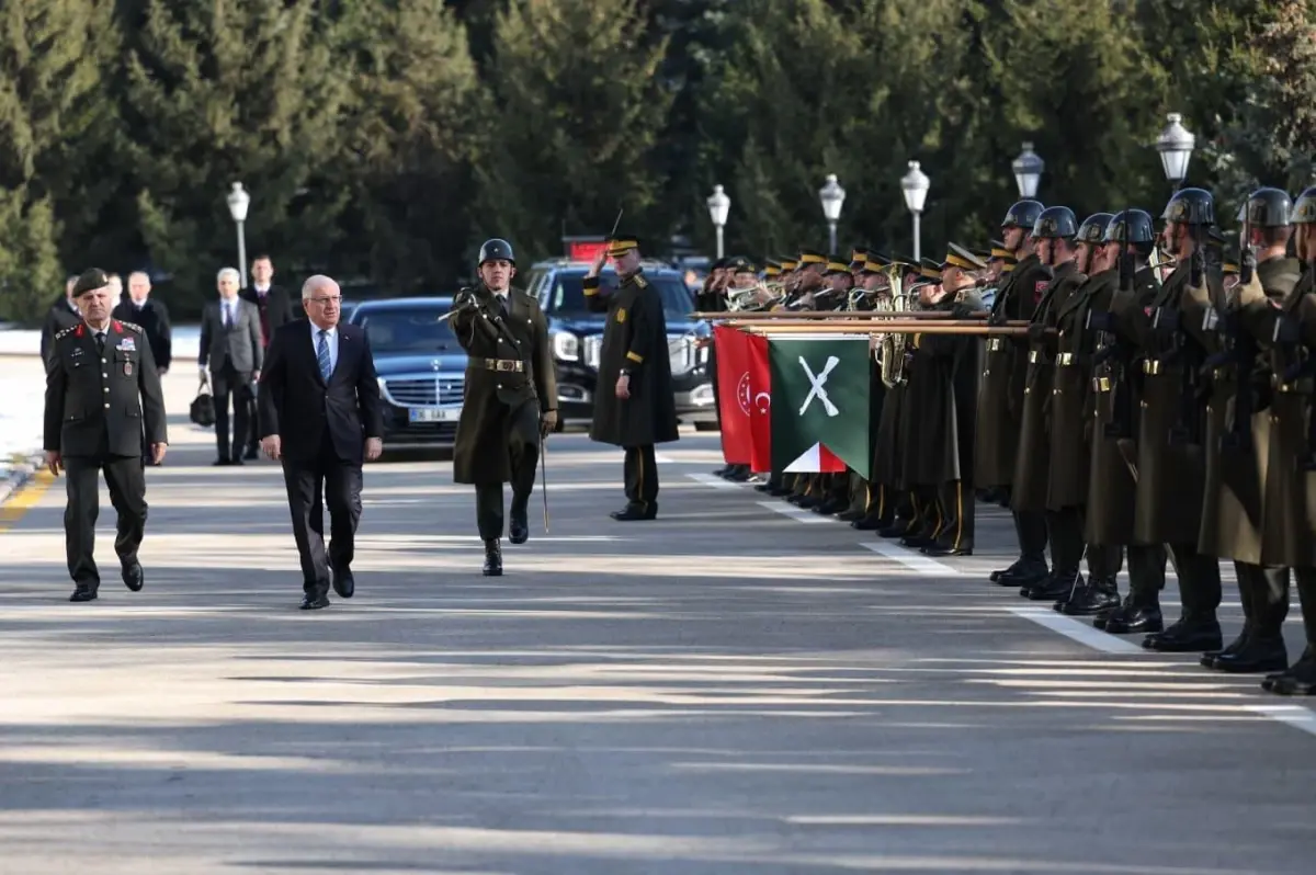 Savunma Bakanı Yaşar Güler'den Kara Kuvvetleri'ne Stratejik Vizyon ve Gelecek Planları