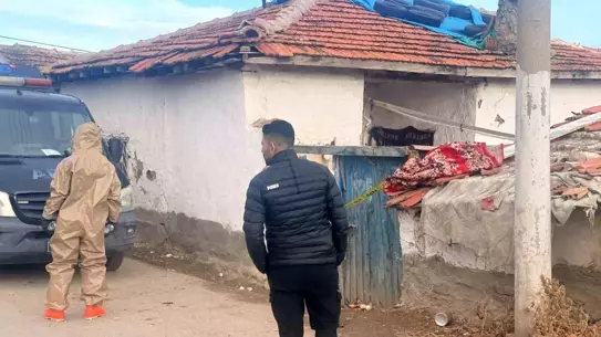 Polatlı’da Boya Katkısı Nedeniyle Zehirlenen Dört Kişinin Durumu Ağır