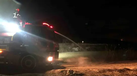Bucak'ta Çıkan Sazlık Yangını Hızla Söndürüldü
