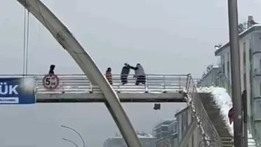 Diyarbakır’da Sürücü Çocukları Kar Topu Oynadığı İçin Dövdü, Tutuklandı