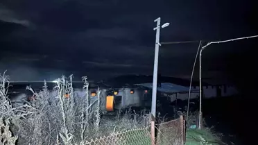 Uşak'ta Boş Tavuk Çiftliğinde Çıkan Yangın Kontrol Altına Alındı