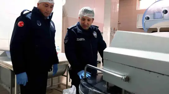 Didim Zabıta Ekipleri Hijyen Denetimlerine Hız Kesmeden Devam Ediyor