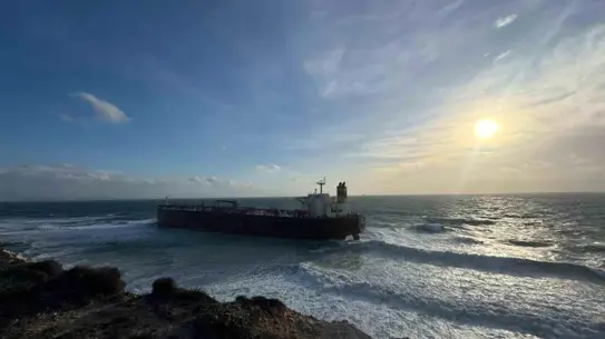 Bozcaada Açıklarında Karaya Oturan Oman Bayraklı QENDIL Tankerinin Hikayesi