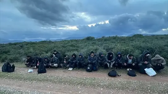 Urla’da Sahil Güvenliği 14 Düzensiz Göçmeni Yakaladı