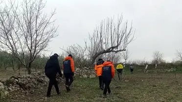 Demirci’de Şerife Çınar’ın İzini Süren Arama Ekibi Hız Kesmedi