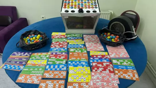 Baskın sırasında ele geçirilen kumar ekipmanları