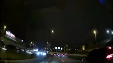 Ümraniye Şile Otoyolu'nda Minibüs Kazası: Araç Çarpıp Kaçtı