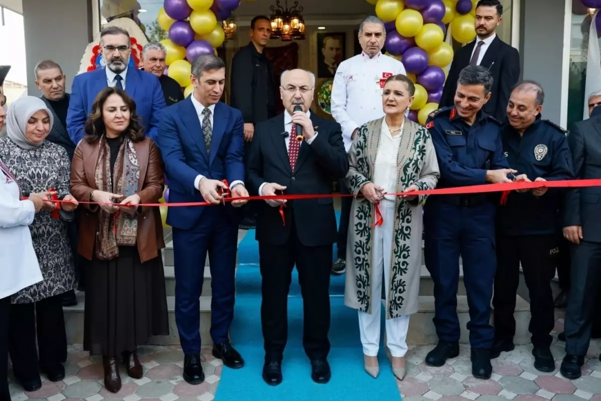 Adana’da Kadın Girişimciliğine Destek: Valinin Gastronomi Sultanları Kooperatifi Açılışı