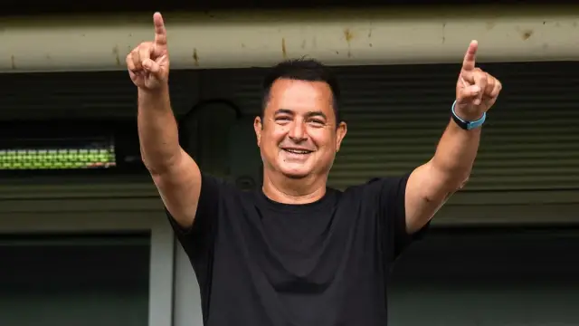 Ferdi Tayfur sahne performansı