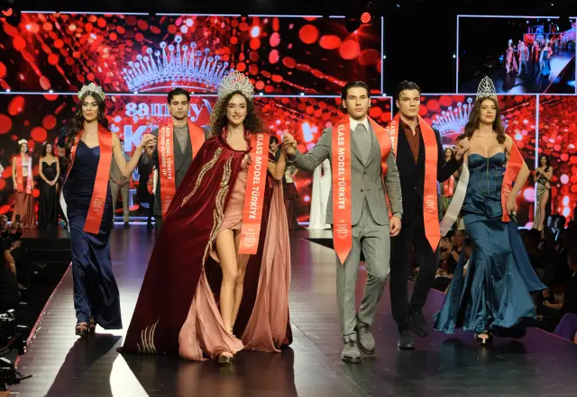 Kazanan modeller ödül töreni