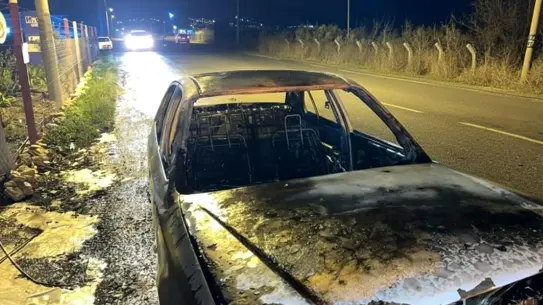 Kırkağaç'ta Seyir Halindeki Otomobil Alev Aldı: Sürücü Zamanında Kaçtı