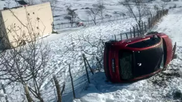 Samsun’da Kontrolden Çıkan Araç Tarlaya Yuvarlandı: 3 Yaralı