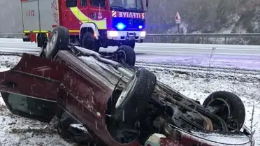 Taşova’da Devrilen Otomobilde Yolcu Yaralandı: Hastaneye Kaldırıldı