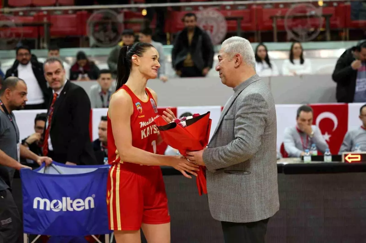 Alice Kunek'in Melikgazi Kayseri Basketbol'dan Ayrılışı