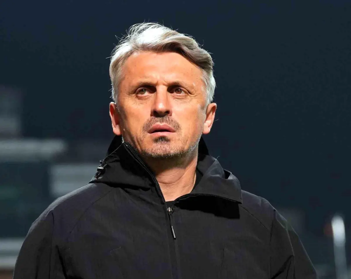Eyüpspor, Orhan Ak'ı Görevden Aldı: Yeni Teknik Direktör Arayışı Başladı