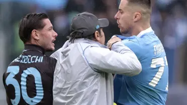 Napoli, Lazio'yu 2-0 Yendi: 7 Dakikada 3 Kırmızı Kart Şoku