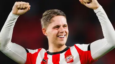 Joey Veerman PSV forması
