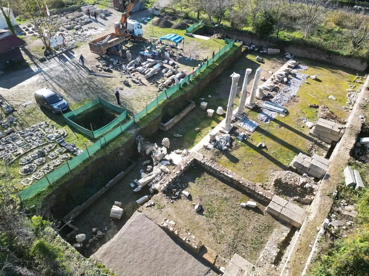 Bartın’da Amastris Antik Kenti Ziyaretçilere Açıldı: Roma Dönemi Stoa’yı Keşfedin