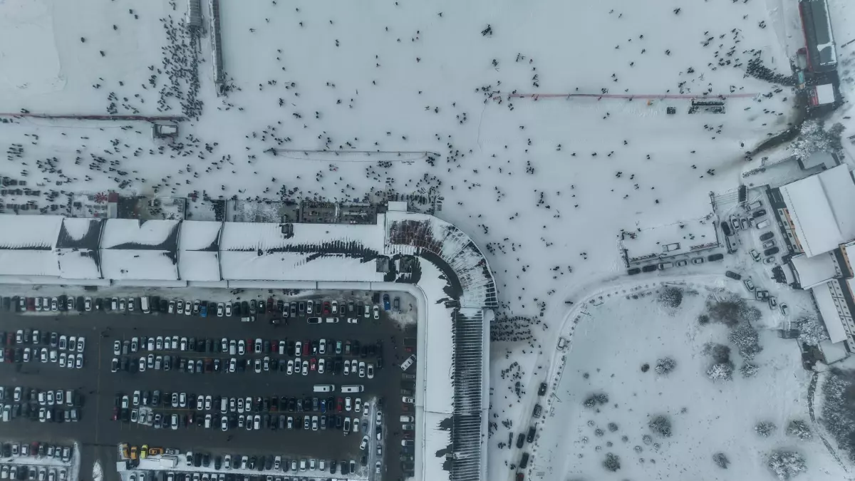 Erciyes Kayak Merkezi kış manzarası