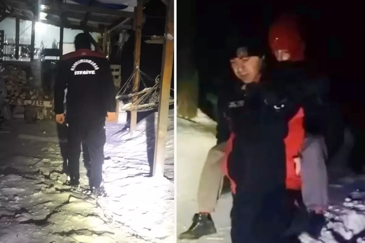 Kahramanmaraş'ta kar koşulunda itfaiye ekipleri