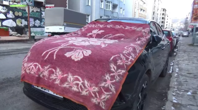 Kars'ta karla kaplı binalar