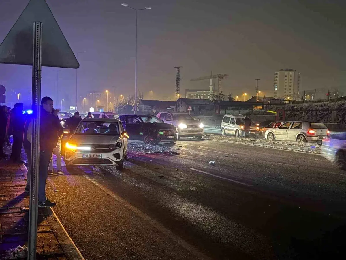 Kayseri Melikgazi’de Zincirleme Trafik Kazaları ve Elektrik Kesintileri