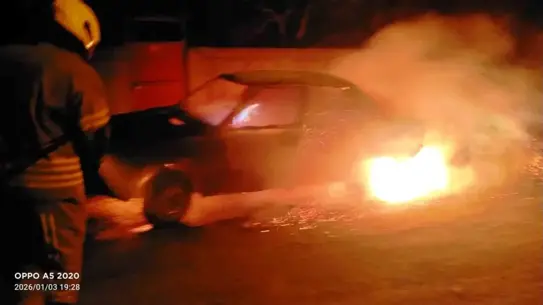 Gönen'de Araç Yangını Hızla Kontrol Altına Alındı