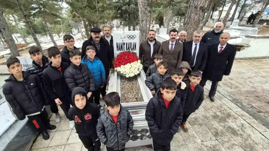 Hamit Kaplan’ın Vefatının 50. Yılında Amasya’da Duygu Dolu Anma Töreni