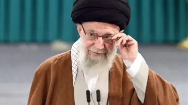 İran Lideri Hamaney'den Ekonomik Protestolara Destek: Talepler Meşru