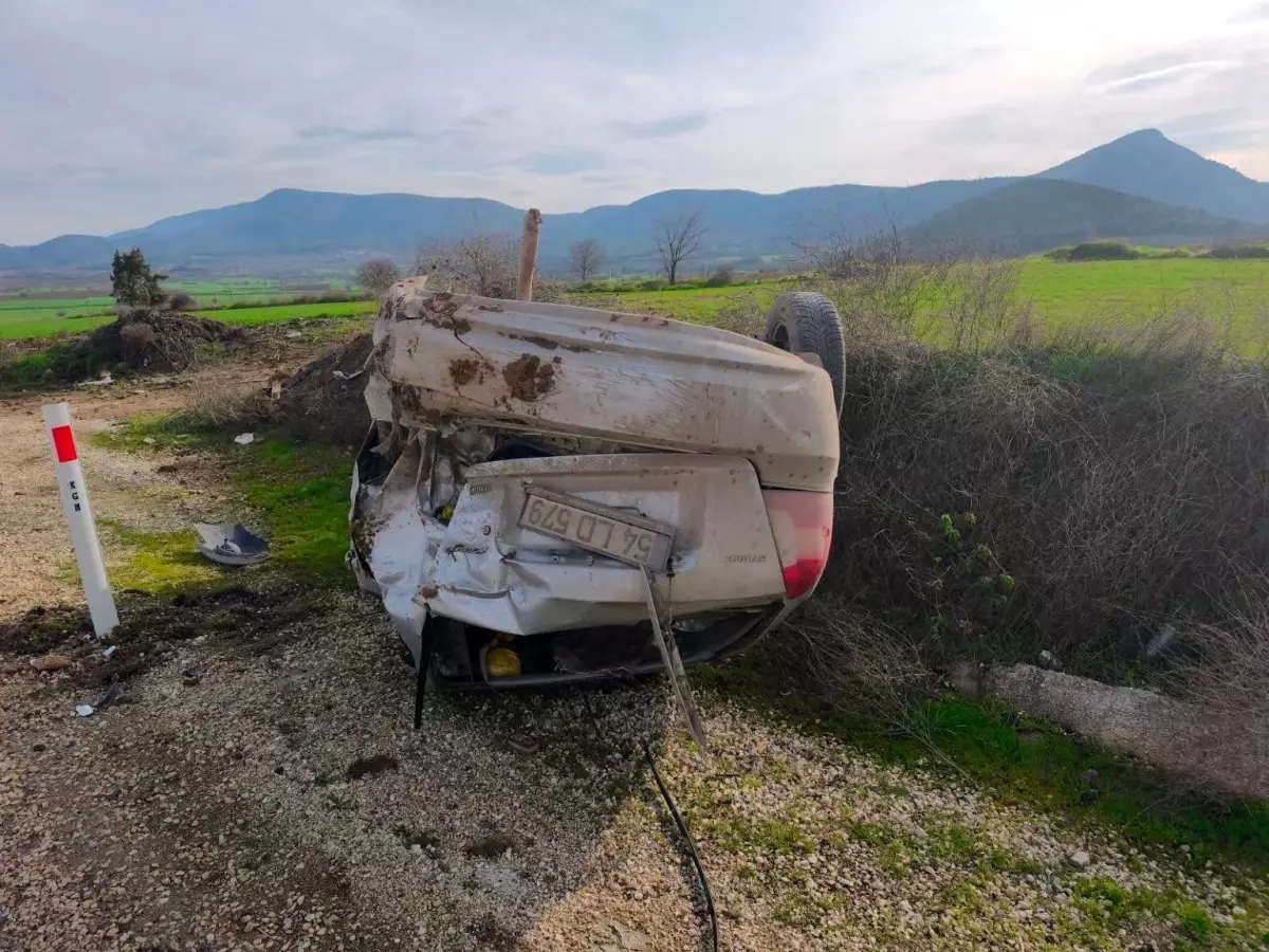 Bilecik'te Kontrol Kaybı Sonucu Araç Takla Attı, Sürücü Hastaneye Sevk Edildi