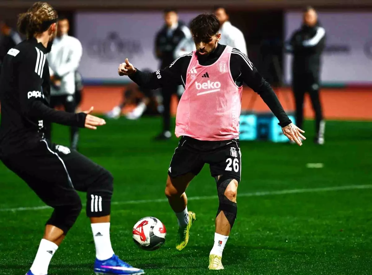 Beşiktaş, Antalya’da İkinci Antrenmanını Tamamladı: Kondisyon ve Taktik Çalışmaları Yoğun