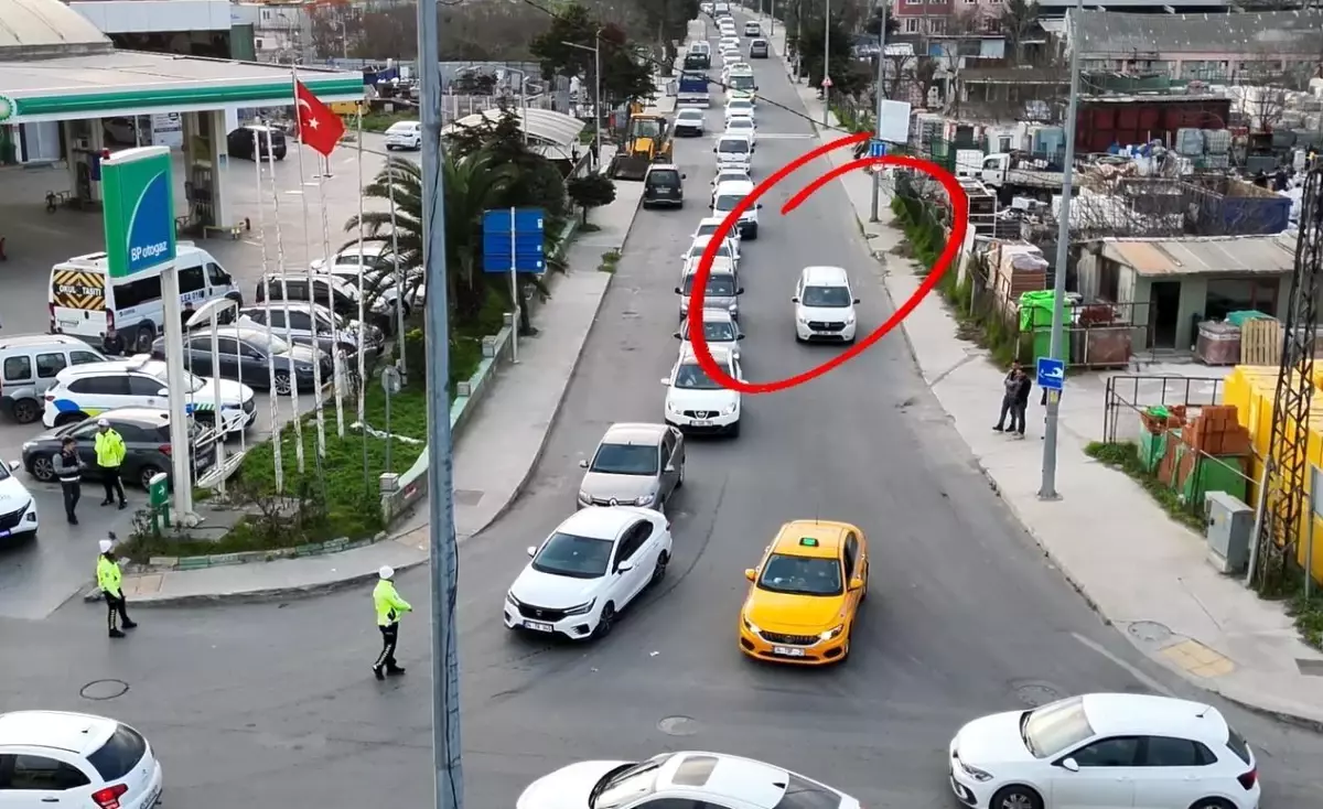Büyükçekmece'de Dronlu Trafik Denetimiyle 14 Şerit İhlalcisine 50.831 TL Ceza