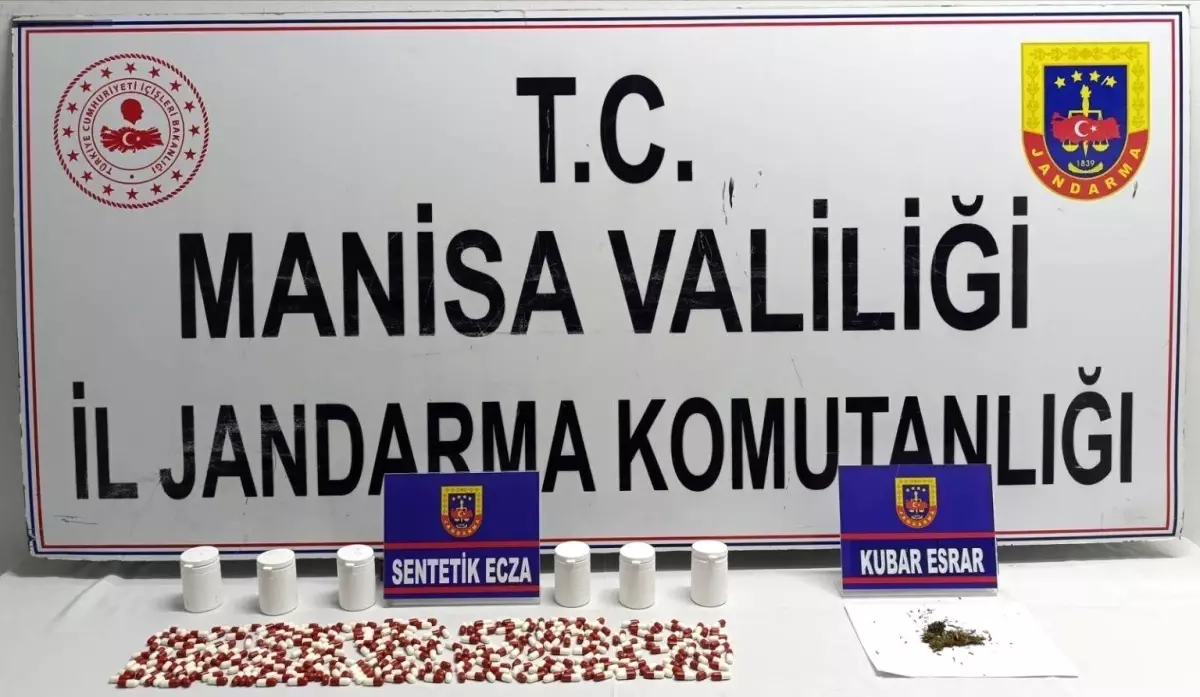 Soma’da Jandarma Operasyonu: 302 Sentetik Ecza Ele Geçirildi, Bir Şüpheli Tutuklandı