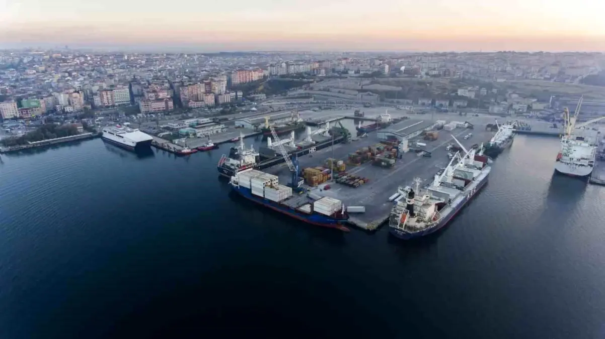 Bandırma Limanı 2025'te Rekor Dış Ticaret Hacmi ve Kamu Geliriyle Ekonomik Güç Kazandı