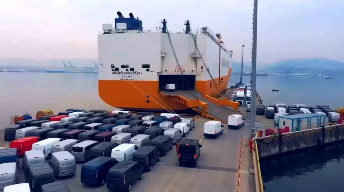 Türkiye Otomotiv İhracatı 2025'te Rekor Seviyeye Ulaştı
