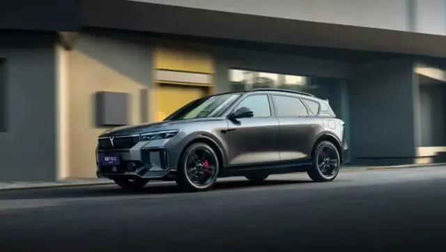 Voyah Free REV 318 iç mekan detayları