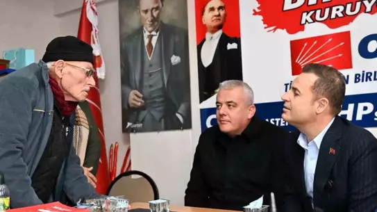 Başkan Ahmet Akın Savaştepe'de esnafla bir arada