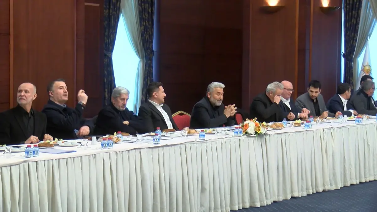 AK Parti, Gazze'de Ateşkes Sonrası Yardım Çalıştayını Gerçekleştirdi