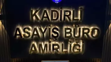 Operasyonda ele geçirilen silahlar ve para