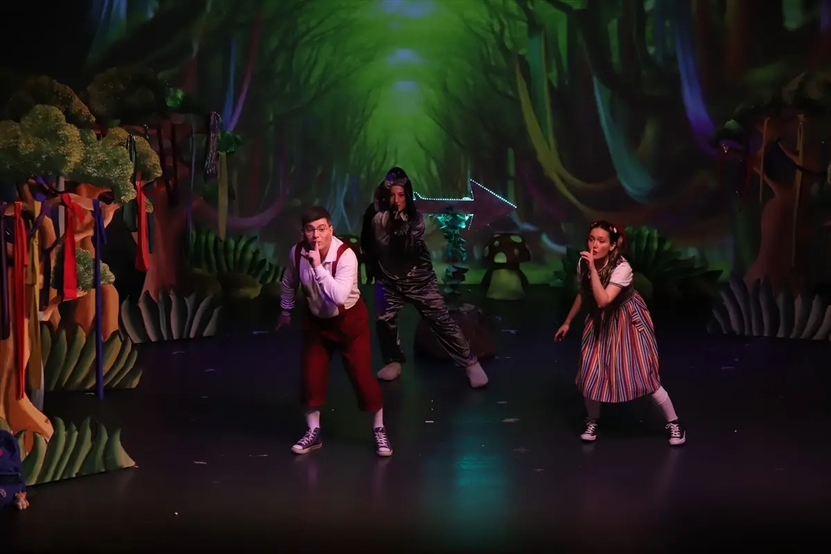 Samsun Devlet Opera ve Balesi'nden 'Okulumuz Orman' Gösterimiyle Doğa ve Eğitim Buluşması