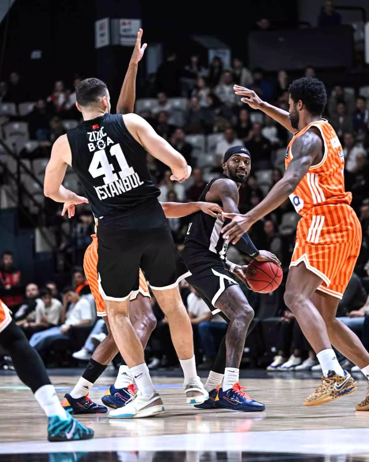Beşiktaş, EuroCup’ta Ratiopharm Ulm’u 97-76 Yenerek 9. Zaferini Aldı