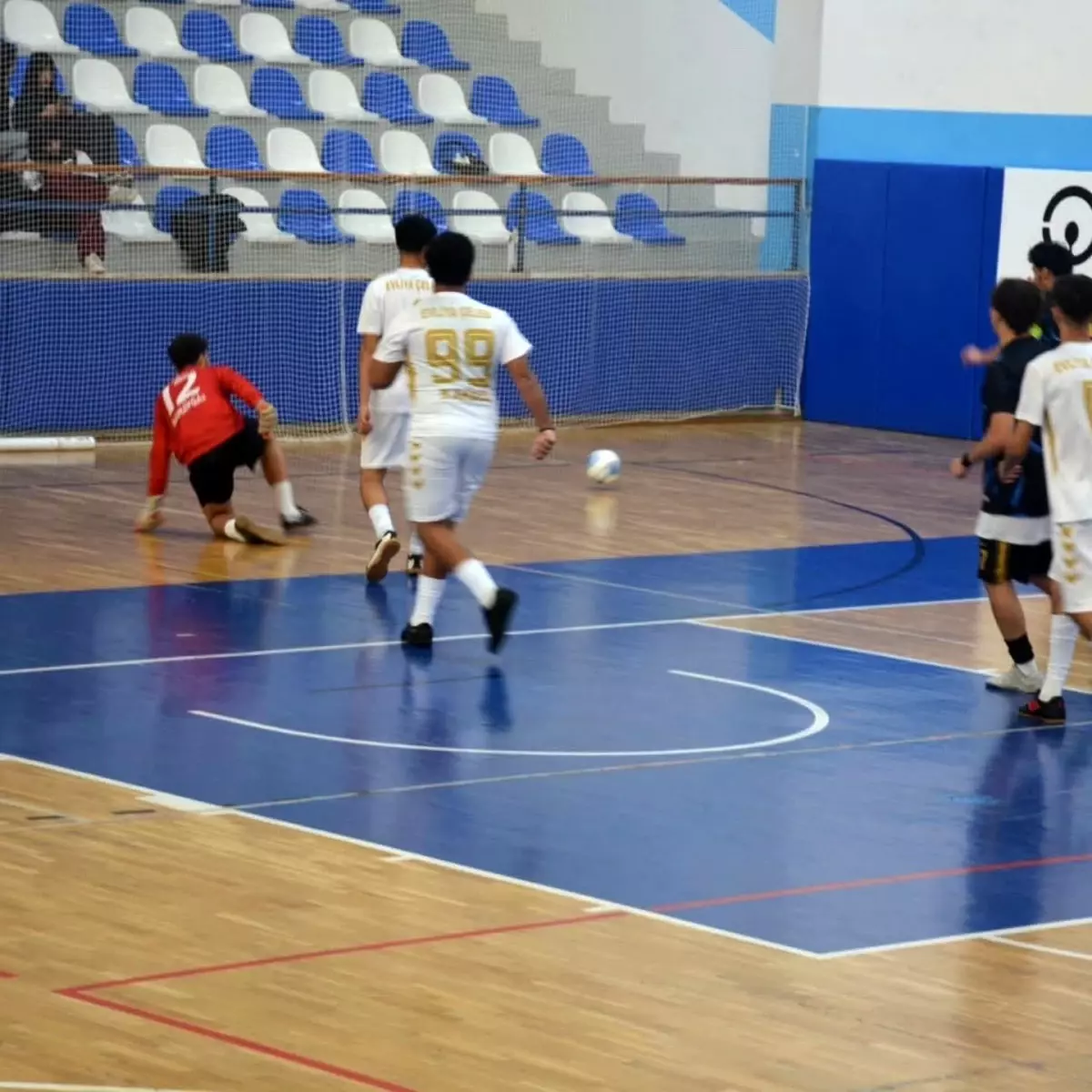 Manavgat'ta Okul Futsal Şampiyonası Finali Heyecanla Tamamlandı