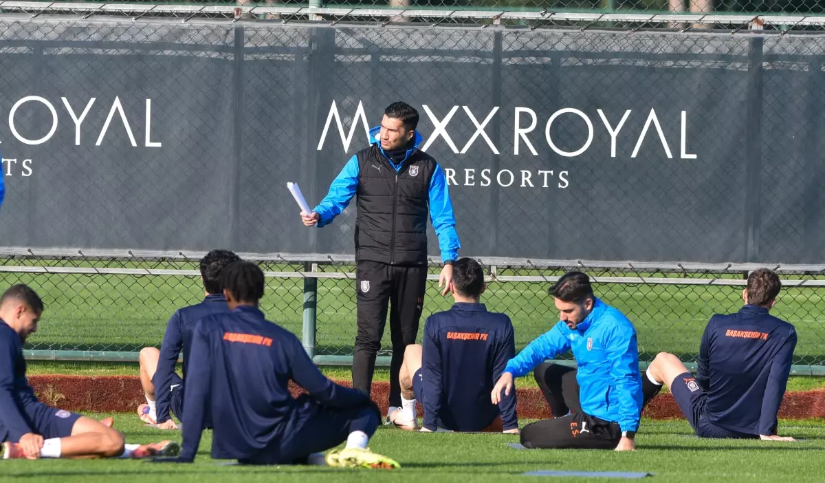 Başakşehir, Nuri Şahin Yönetiminde Antalya’da Devre Arası Hazırlıklarına Hız Kesmedi