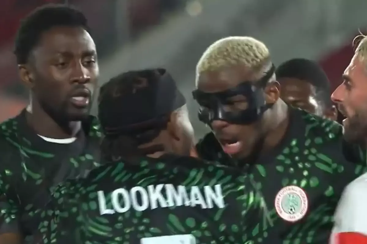 Osimhen ve Lookman Arasındaki Tartışma Maçın Gidişatını Değiştirdi