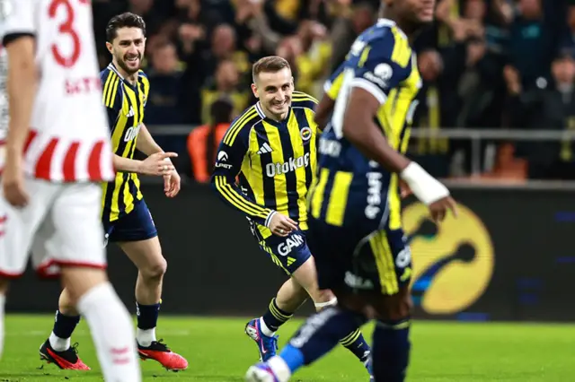 Fenerbahçe futbol sahasında