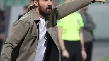 Denizli İdmanyurdu teknik ekibiyle Özcan Sert